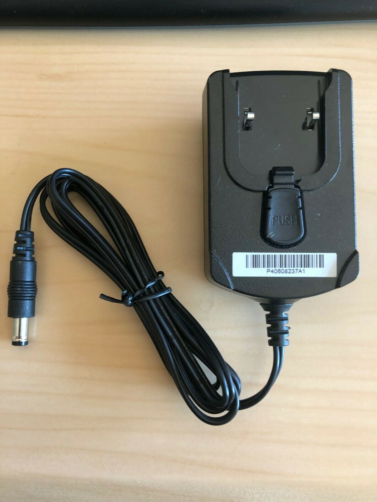 *NEW* Phihong PSC12R-050 5V 2A 10W Switching AC Power Supply Charger Adapter - Click Image to Close